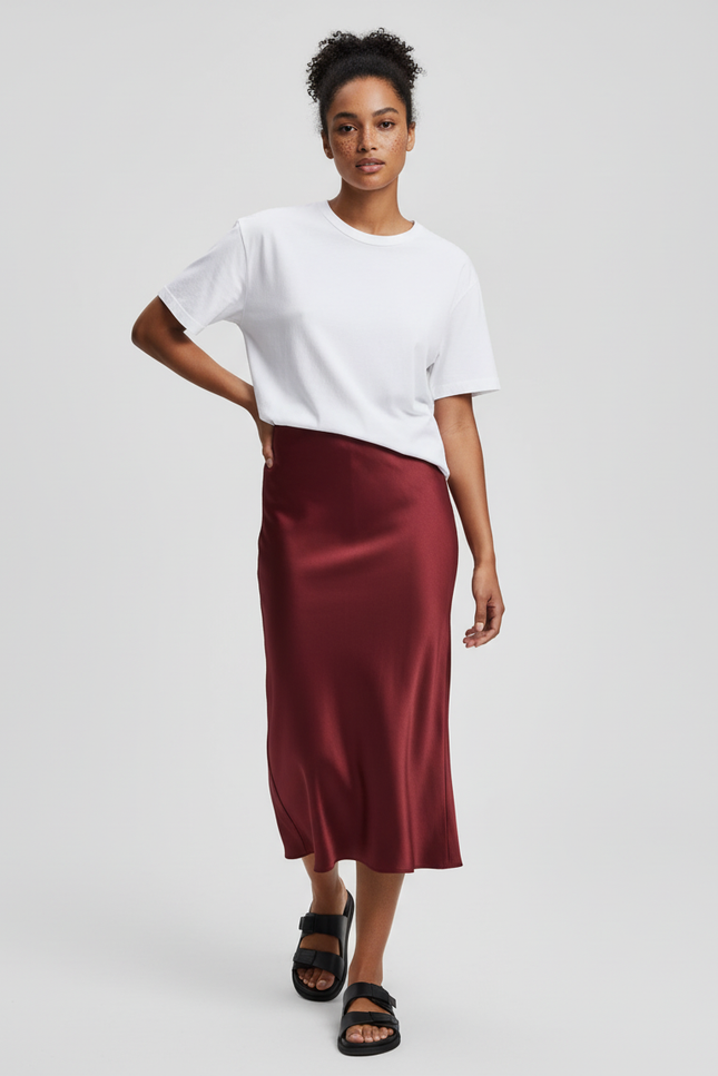 Jupe Satin Bordeaux Fluide Élégante