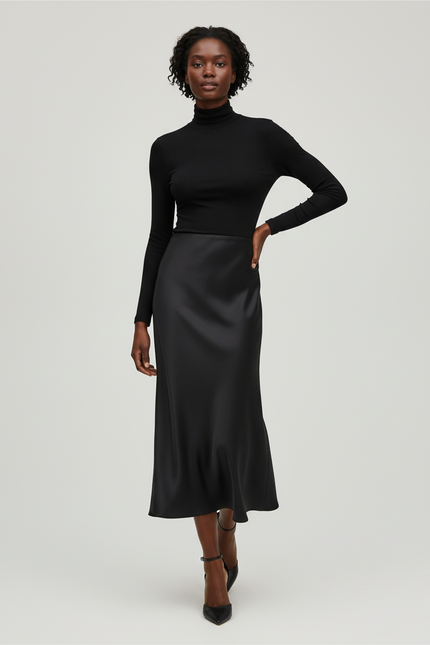 Jupe Satin Noire Fluide Élégante Intemporelle