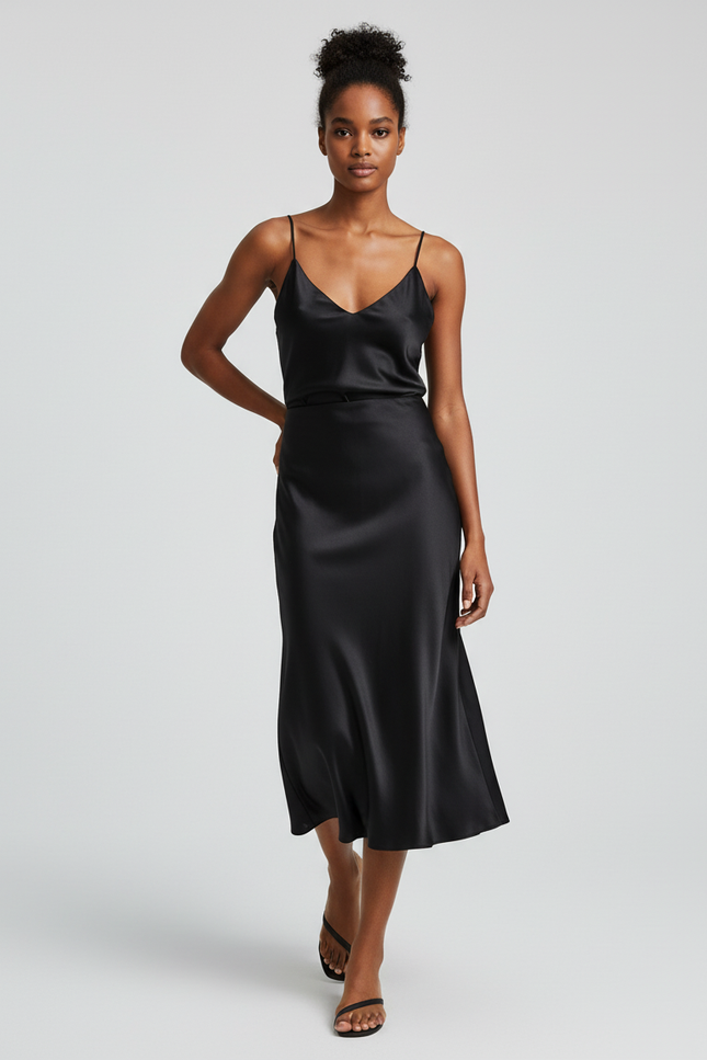 Jupe Satin Noire Midi Élégante Structurée