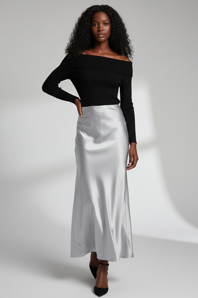 Jupe Satin Argentée Fluide Élégante Brillante