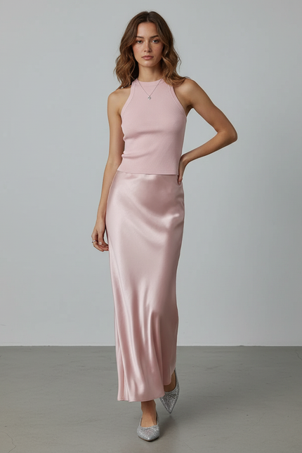 Jupe Satin Rose Pâle Fluide Élégante Délicate