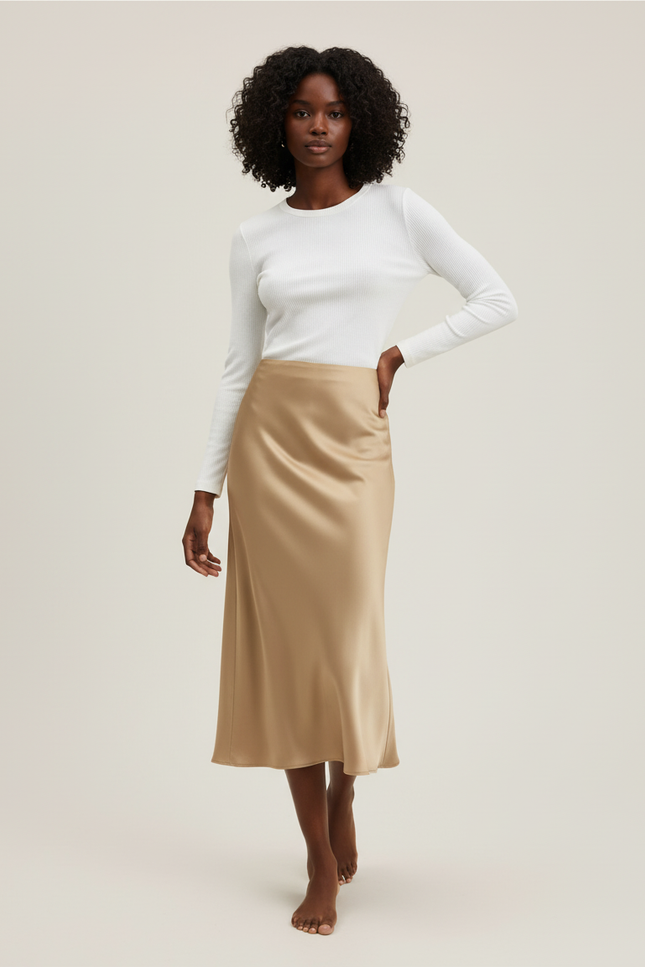 Jupe Satin Beige Taille Haute Élégante