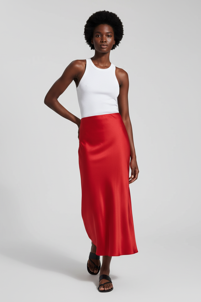 Jupe Satin Rouge Fluide Élégante Audacieuse