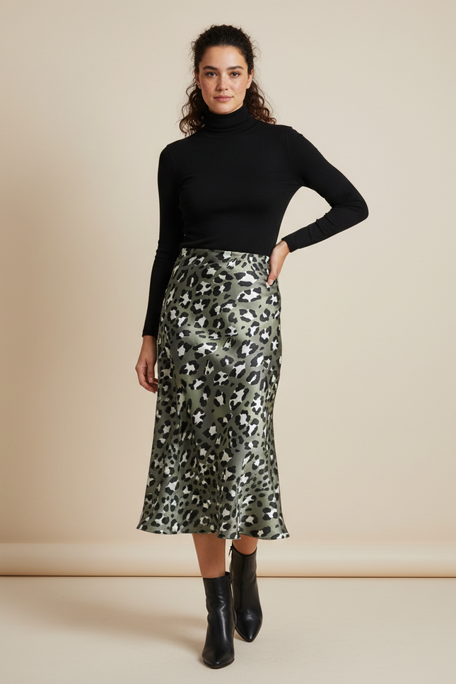 Jupe Satin Verte Léopard Fluide