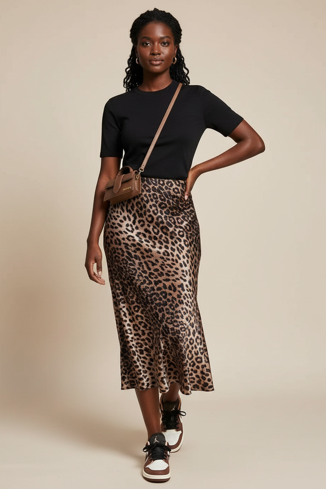 Jupe Satin Imprimé Léopard Fluide Élégante