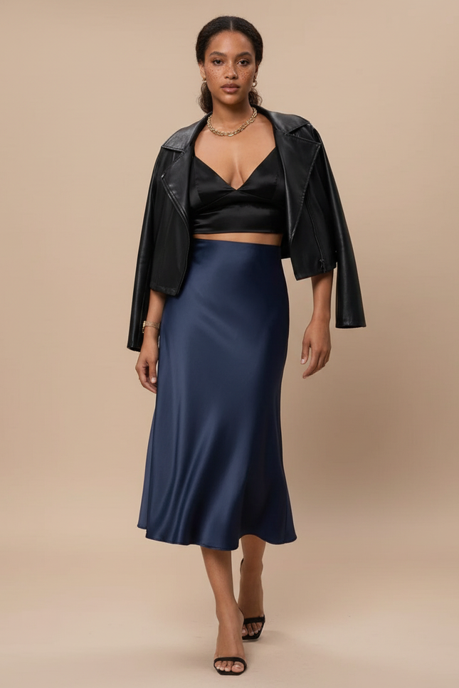 Jupe Satin Bleue Marine Fluide Élégante