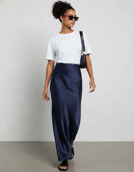 Jupe Satin Fluide Bleu Marine Élégante