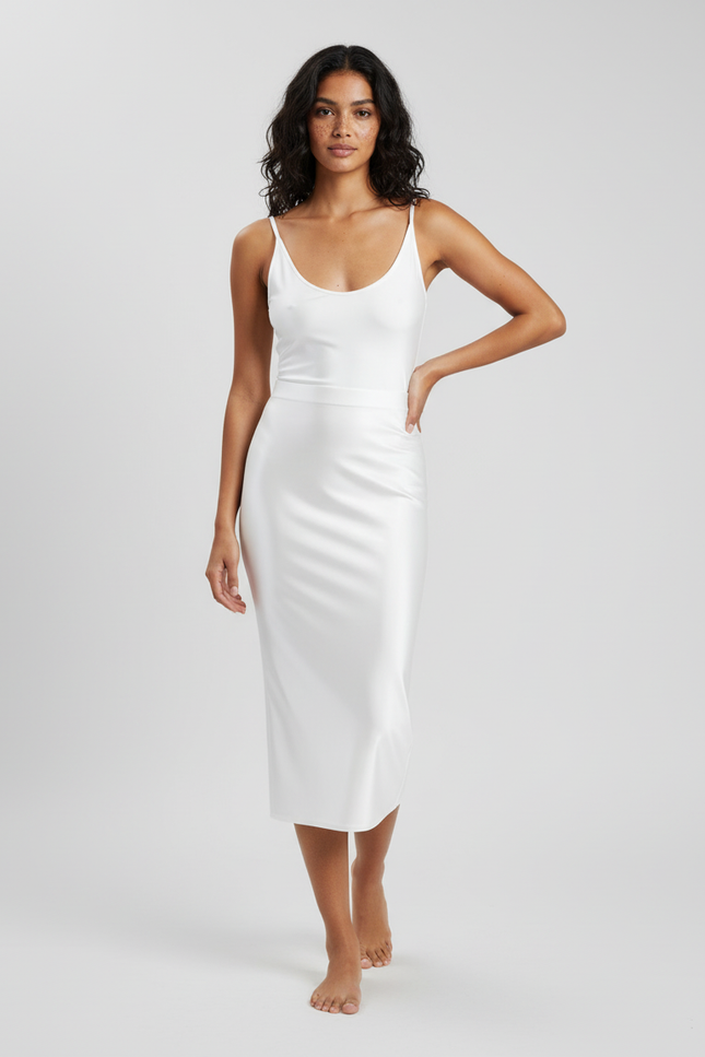 Jupe Satin Blanche Fluide Élégante Raffinée