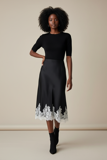 Jupe Satin Noire Dentelle Élégante
