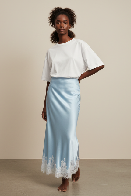 Jupe Satin Bleu Ciel Dentelle Élégante Délicate