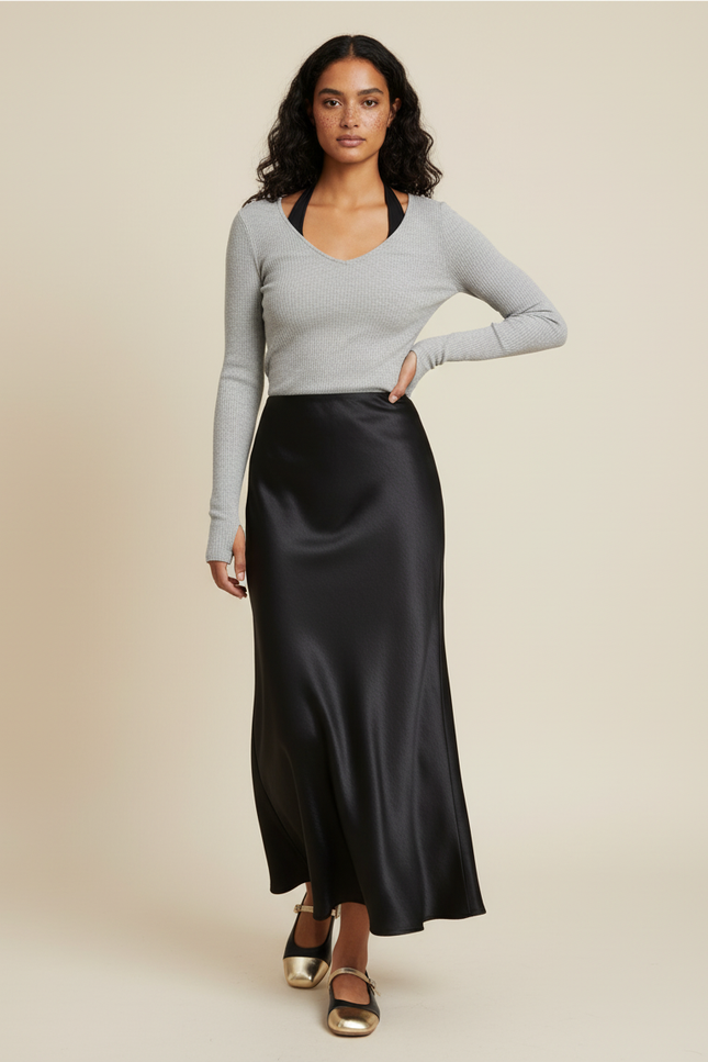 Jupe Satin Noire Fluide Élégante Tendance