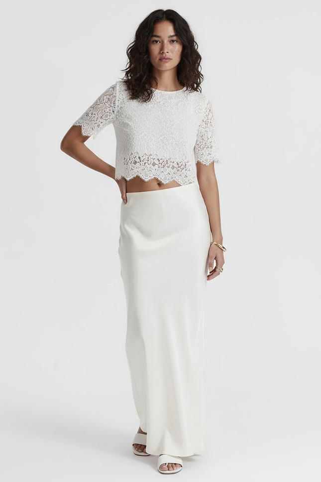 Jupe Satin Blanche Longue Élégante