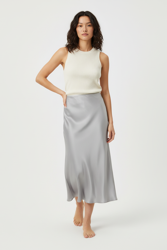 Jupe Satin Gris Fluide Élégante