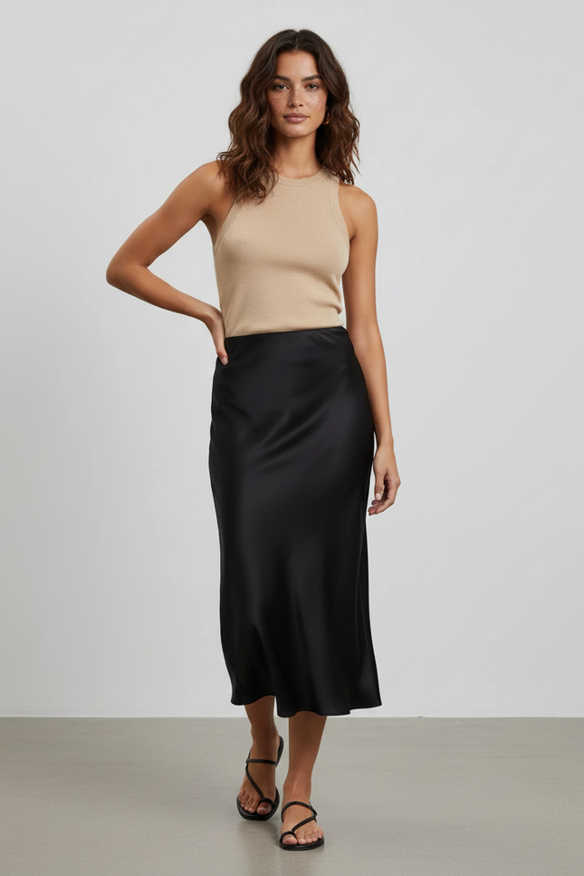 Jupe Satin Noir Fluide Élégante Tendance