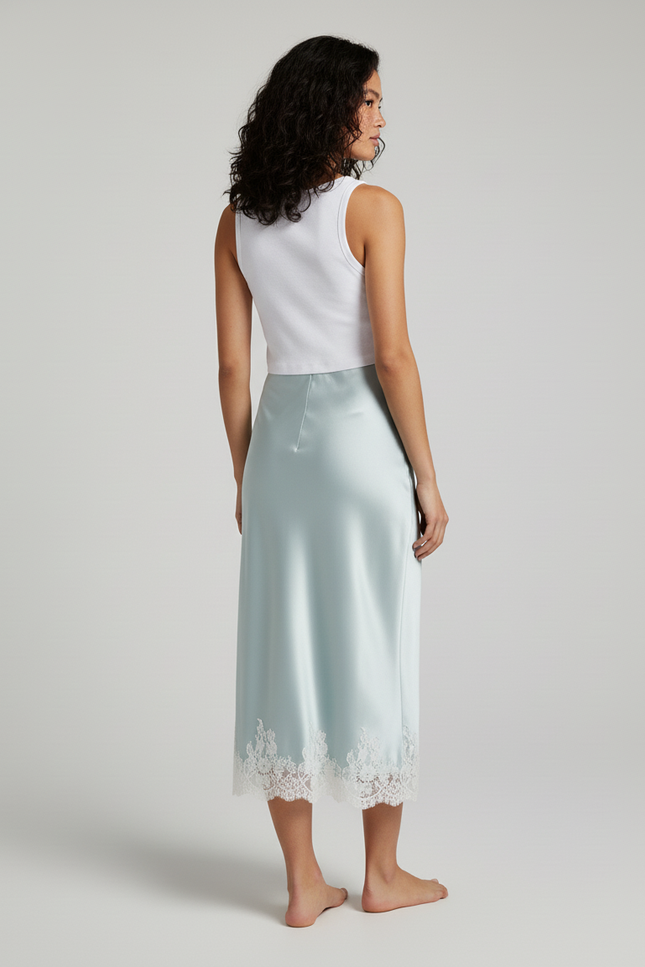 Jupe Satin Céladon Dentelle Élégante