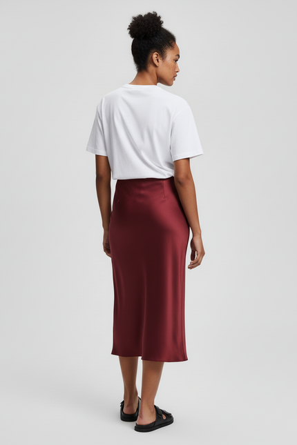 Jupe Satin Bordeaux Fluide Élégante