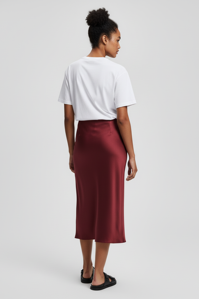 Jupe Satin Bordeaux Fluide Élégante