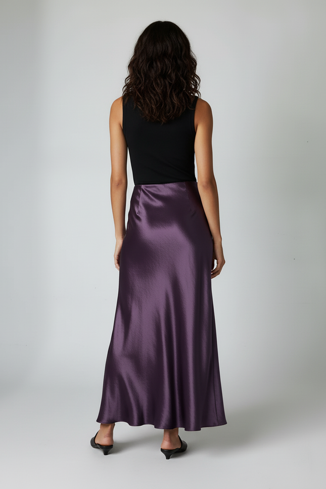 Jupe Satin Pourpre Fluide Élégante