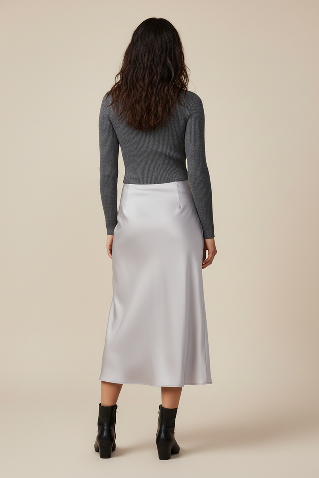 Jupe Satin Gris Clair Fluide Élégante