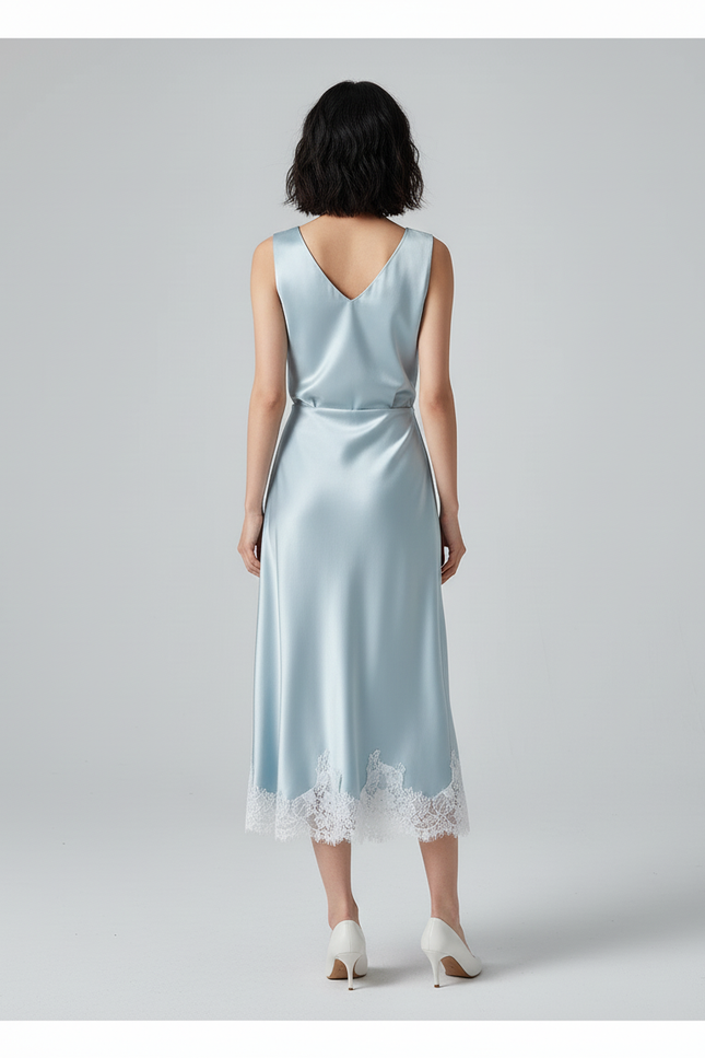 Jupe Satin Bleu Ciel Dentelle Élégante