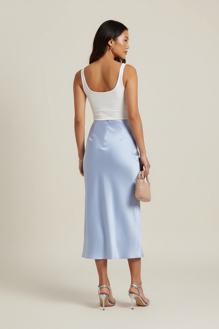 Jupe Satin Bleu Ciel Fluide Élégante