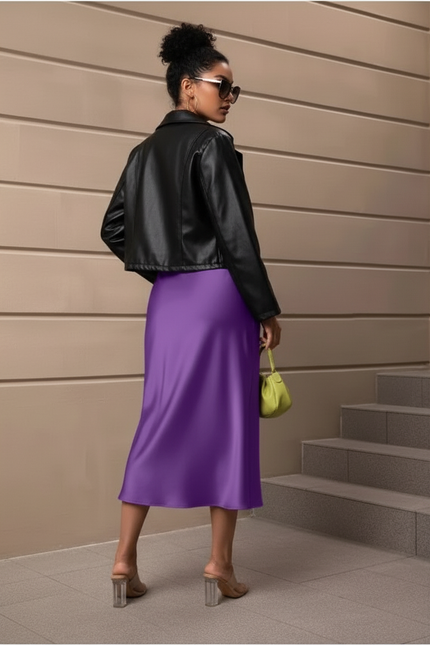 Jupe Satin Violette Fluide Élégante