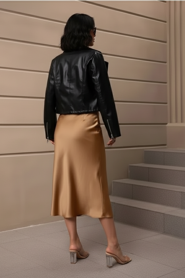 Jupe Satin Camel Fluide Élégante