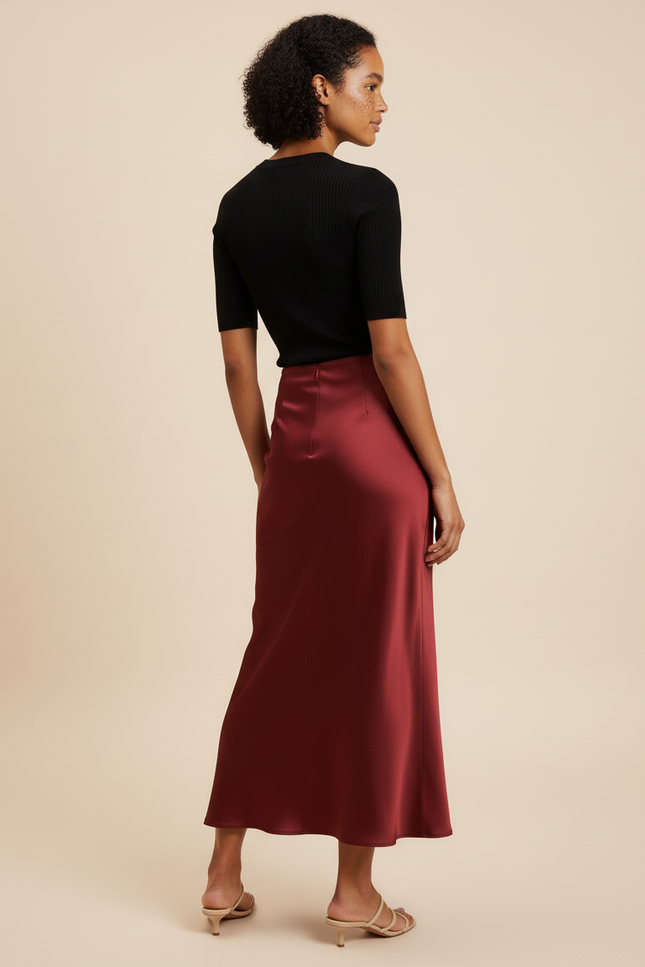 Jupe Satin Bordeaux Fluide Élégante Profonde