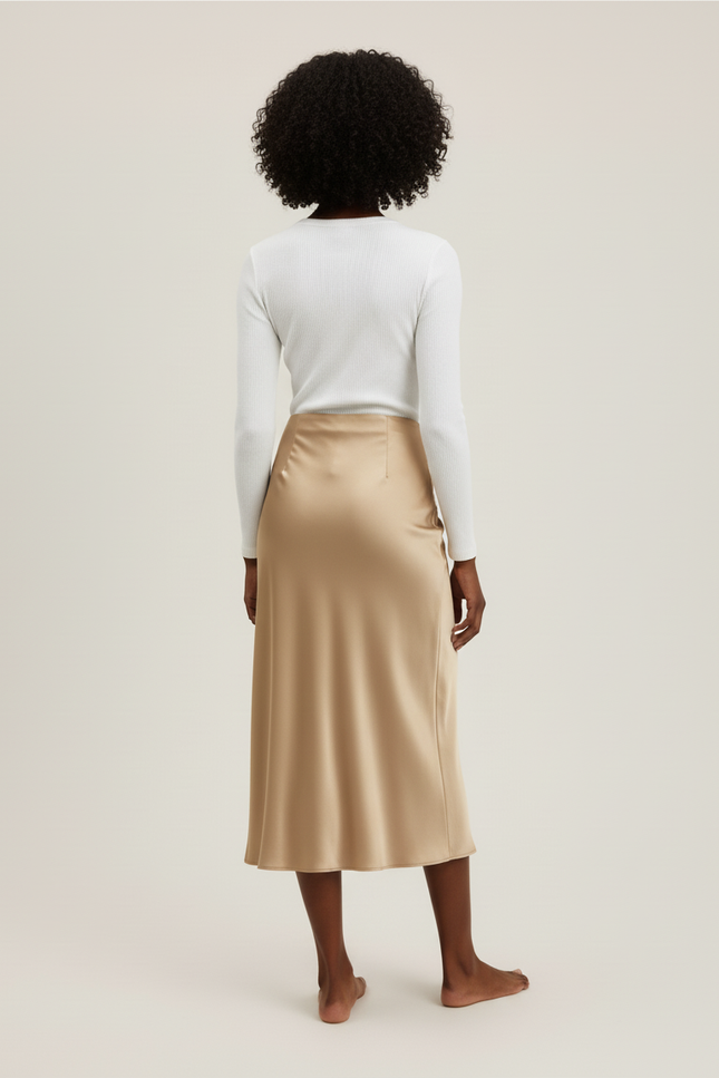 Jupe Satin Beige Taille Haute Élégante