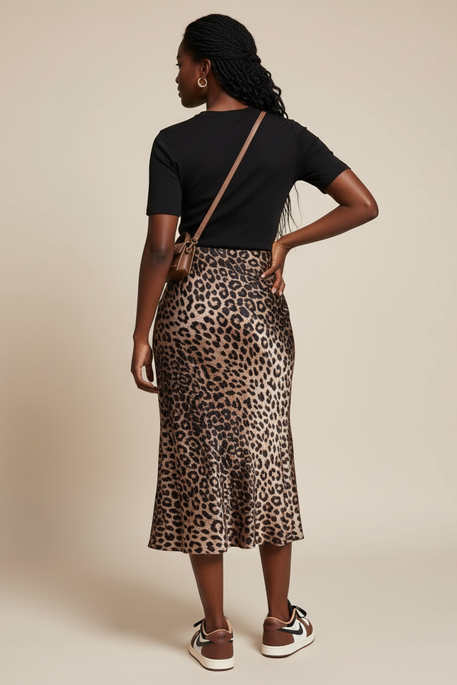 Jupe Satin Imprimé Léopard Fluide Élégante