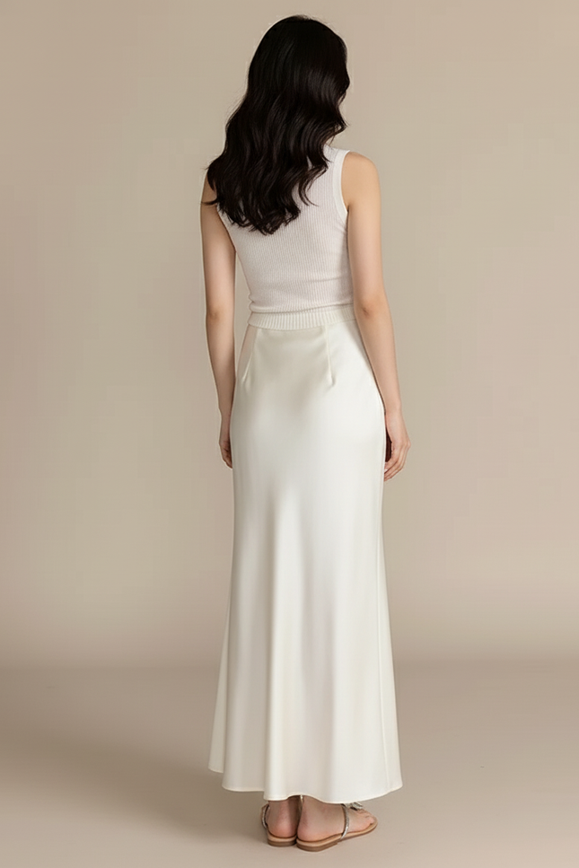 Jupe Satin Crème Fluide Élégante Soyeuse