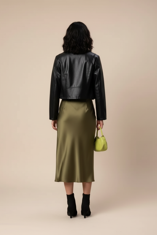 Jupe Satin Kaki Fluide Élégante Naturelle