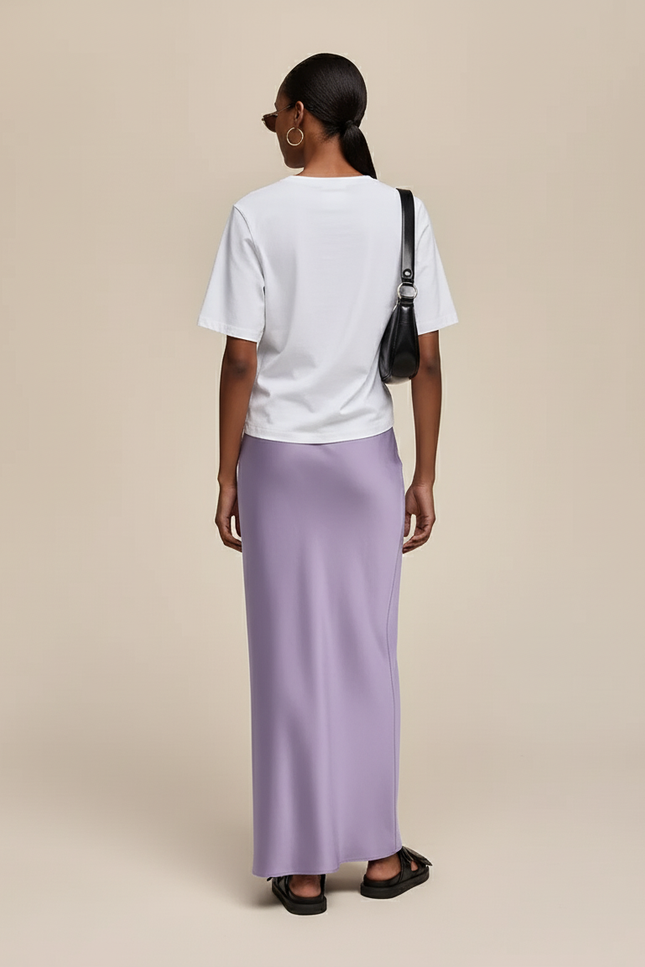 Jupe Satin Lilas Fluide Élégante Poétique