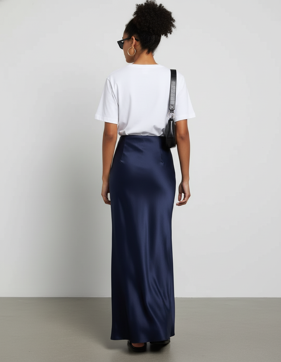 Jupe Satin Fluide Bleu Marine Élégante