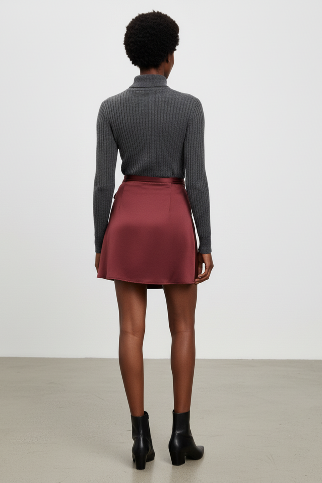 Jupe Satin Bordeaux Portefeuille Élégante