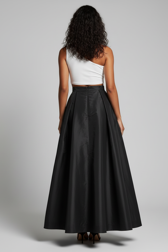Jupe Satin Noir Plissée Élégante