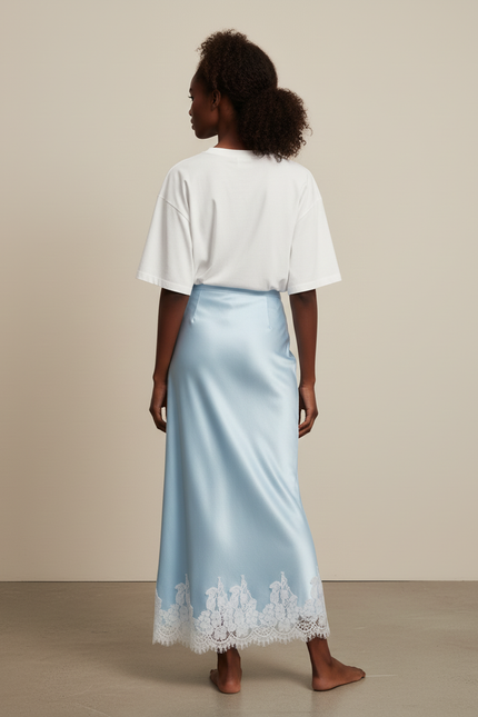 Jupe Satin Bleu Ciel Dentelle Élégante Délicate