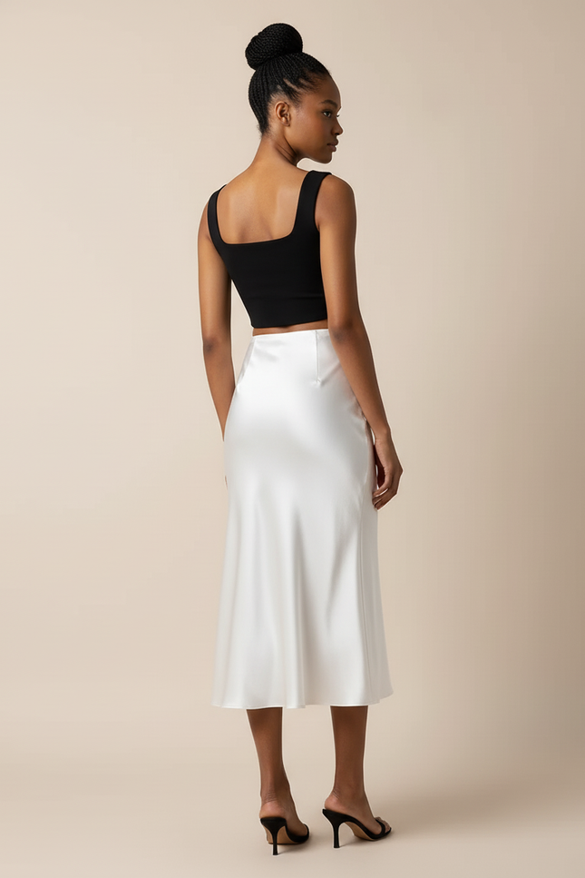 Jupe Satin Fluide Blanche Élégante