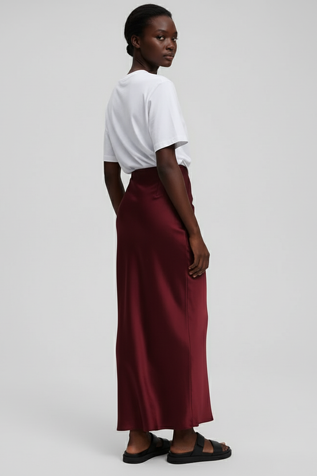 Jupe Satin Bordeaux Fluide Élégante Noble