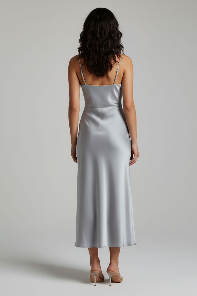 Jupe Satin Argentée Fluide Élégante Lumineuse