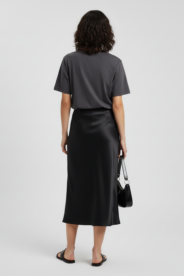 Jupe Satin Noire Fluide Élégante Distinguée