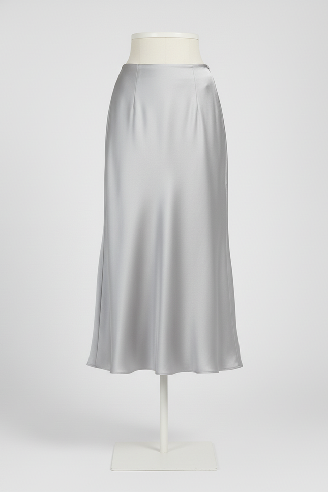 Jupe Satin Argent Fluide Élégante