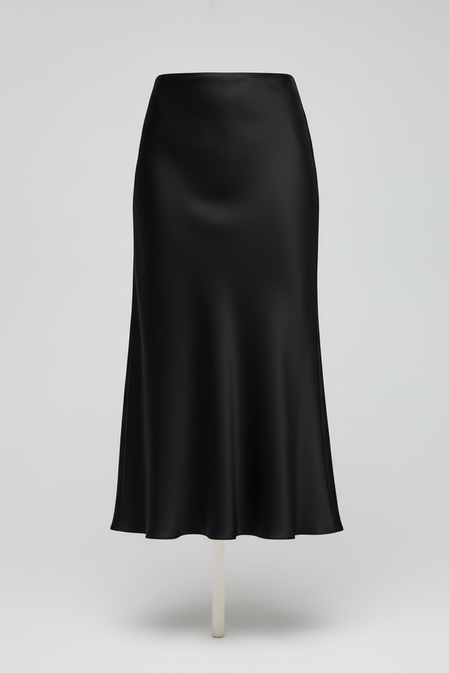 Jupe Satin Noire Fluide Élégante Charismatique